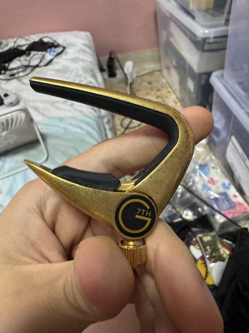 G7th Newport Acoustic and Electric Guitar Capo(Steel String Silver, Satin Black, 18kt Gold-Plate) (Category: Music Accessories) located in Singapore. Submitted by collaredrex (Listing ID 1433435585, Image 2). Description: .