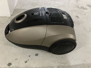Electrolux Equipt Vacuum Cleaner