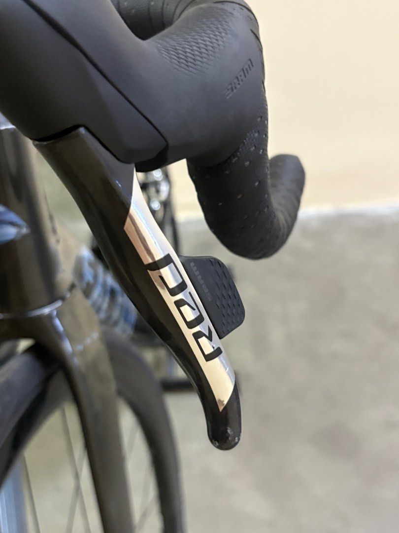 <54> Factor Ostro Vam SRAM Red Full Aero Carbon Roadbike + SRAM Red Axs D1 Etap Groupset + Ceramic Speed OSPW + Carbon Ti Chainrings + Enve SES 3.4 Disc Carbon Wheelset (Chris King hubs) | Ready Instock | Pristine condition | Band new and used parts mixed (Category: Bicycles) located in Singapore. Submitted by echocycling (Listing ID 1435332416, Image 5). Description: 📌 Specs • Frame: Factor Ostro VAM • Condition: Almost new • Weight: ~7.0kg (fu