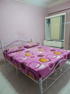 Room available in Woodlands for Single $800 or Couples $1200