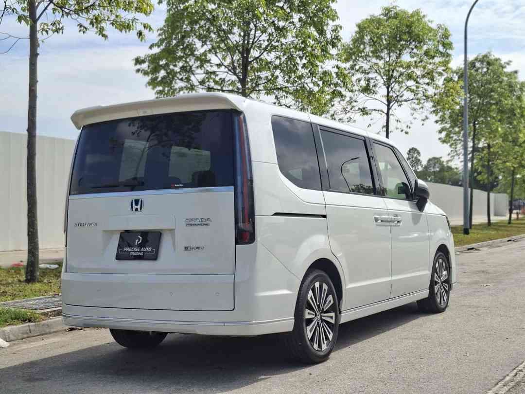 Honda Stepwagon Hybrid 2.0 Spada e-HEV 7-Seater Honda Sensing (A) (Category: Used Cars) located in Singapore. Submitted by preciseauto (Listing ID 1431078868, Image 4). Description: 🔥🔥BOSS SAY ALL MUST GO CLEARANCE SALE🔥🔥 🚨CHEAPEST CARS IN THE MARKET🚨 🚘$500 DRIVEAWAY🚘 🏦LOWEST INTEREST FROM 1.48%🏦 🟢1 YEAR WARRANTY🟢 🔧FREE 1 YEAR SERVICING🔧 🏬 Vehicle 120 Points INSPECTION CHECK By In House Workshop BEFORE we put them for SALE 🚕 PHV D