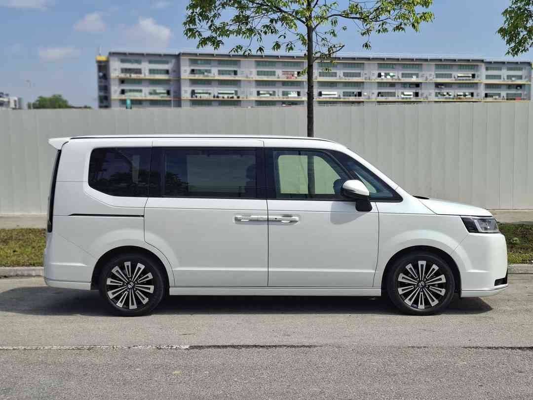Honda Stepwagon Hybrid 2.0 Spada e-HEV 7-Seater Honda Sensing (A) (Category: Used Cars) located in Singapore. Submitted by preciseauto (Listing ID 1431078868, Image 2). Description: 🔥🔥BOSS SAY ALL MUST GO CLEARANCE SALE🔥🔥 🚨CHEAPEST CARS IN THE MARKET🚨 🚘$500 DRIVEAWAY🚘 🏦LOWEST INTEREST FROM 1.48%🏦 🟢1 YEAR WARRANTY🟢 🔧FREE 1 YEAR SERVICING🔧 🏬 Vehicle 120 Points INSPECTION CHECK By In House Workshop BEFORE we put them for SALE 🚕 PHV D
