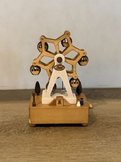 Dating Ferris Wheel Music Box