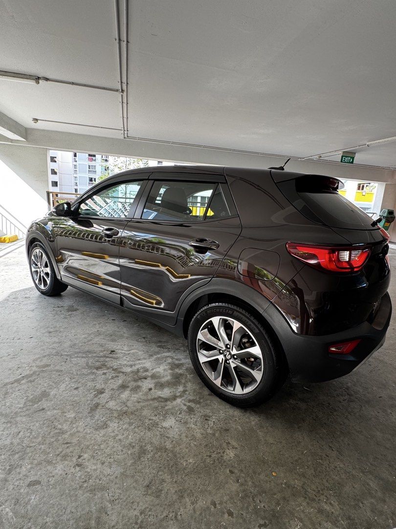 Kia Stonic 1.0T EX (A) (Category: Used Cars) located in Singapore. Submitted by dzazdzlzyz (Listing ID 1440472305, Image 4). Description: Knockdown seats, reverse camera and sensors. Vehicle is in pristine condition. Multi function steering. View specs of the Kia Stonic (2018-2022) A well maintained unit. 100% accident free!.