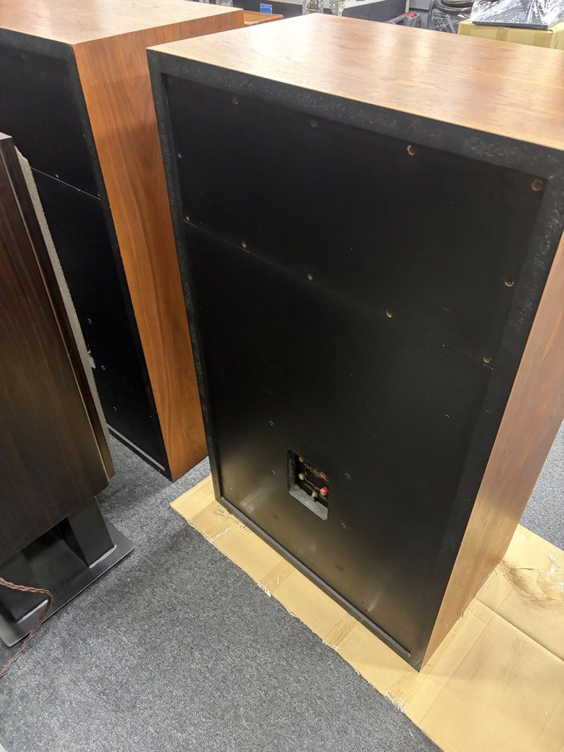 JBL Professional Series Model 4344 Studio Monitors (Category: Soundbars, Speakers & Amplifiers) located in Singapore. Submitted by madrix (Listing ID 1440963140, Image 7). Description: - Selling a pair of JBL Professional Series Model 4344 studio monitors. - Large format speakers with iconic blue baffle and wood veneer finish. - Features adjustable frequency level controls. - Perfect for serious audio enthusiasts and studio use. - Sold as a match