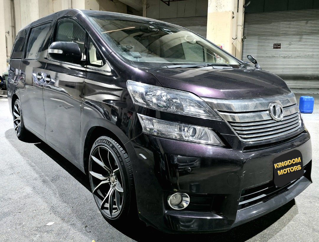 Toyota Vellfire 2.4 X Moonroof (A) (Category: Used Cars) located in Singapore. Submitted by kingdom_motors (Listing ID 1441068807, Image 3). Description: 🔥 Toyota Vellfire 2.4X Moonroof 🔥 ⭐️ 100% Accident Free ⭐️ Super low mileage (82,000km) (6,600km / year) ⭐️ 2Owner ⭐️ 19" TRD Sports Rims w Michelin PS5 Tyres ⭐️ Android Auto / Apple Carplay ⭐️ Keyless Entry / Start ⭐️ ISOFIX 💰 $0 Downpayment Monthly $1,7XX 💰 10% Downpayment Monthly $1,5XX ✅
