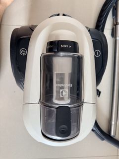 Electrolux Vacuum Cleaner