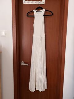 Aritzia White Ribbed Knit Maxi Dress