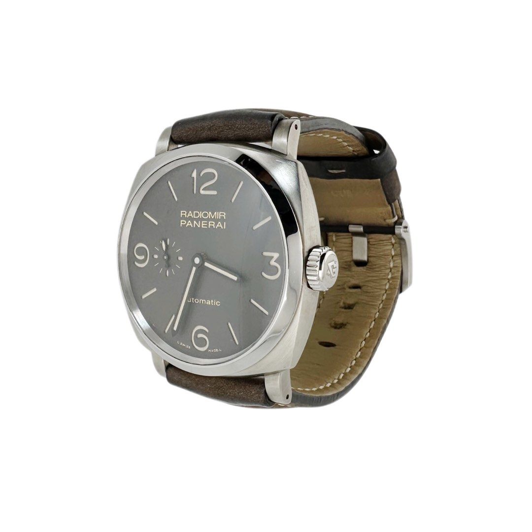 Panerai PAM00619 radiomir 1940 3 days titanium brown Preowned March 2016 Pam 619 pam619 00619 (Category: Watches) located in Singapore. Submitted by kimwatch_sg (Listing ID 1443230741, Image 3). Description: Model no : PAM00619 Box and Papers : Yes Dated : March 2016 Gender : Gents Condition : Preowned Crystal : Sapphire crystal Bezel : Titanium Case Material : Titanium Case Size : 45.0mm Case Back : Open Dial : Brown Bracelet Material : Leather 