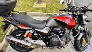 Honda CB400 Super Four with Yoshimura Exhaust