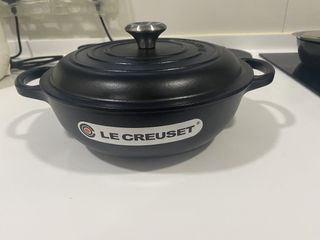 Le Creuset Signature Enameled Cast Iron French Oven, 2.5-Qt (22cm) Matt Black