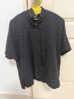 Uniqlo Black Polka Dot Short Sleeve Shirt Size S