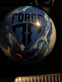 Motiv Subzero Forge 2H 15pds Bowling Ball