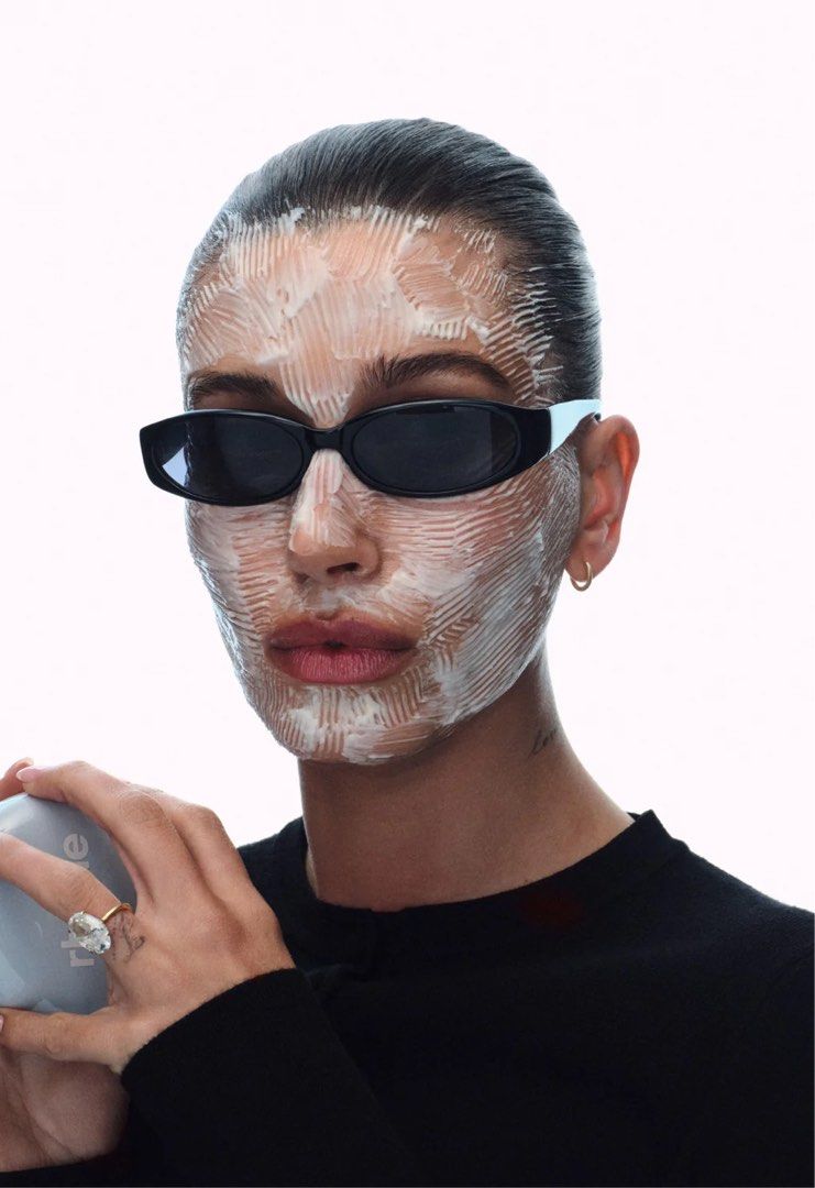 Rhode Caffeine Reset sculpting cream mask (Category: Face Care) located in Singapore. Submitted by strawberryapplepie (Listing ID 1446571691, Image 2). Description: ✨NEW INSTOCK✨ Free tracked mail included 100% authentic, ordered directly from the Rhode website in the US (receipt proof available on request)! Multiple good reviews for Rhode products sold 🤗 Rhode Caffeine Reset ($60) Sculpting cream mask A cup of coffee for your face. Our sculptin