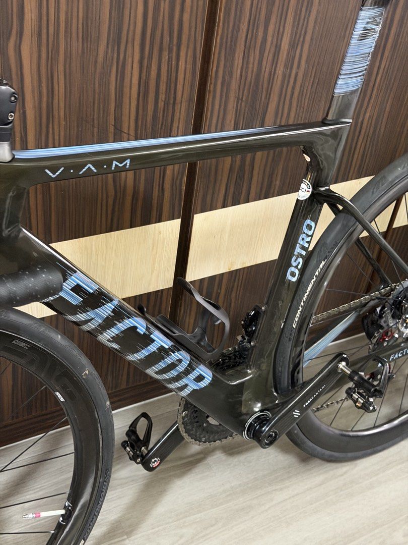 <54> Factor Ostro Vam SRAM Red Full Aero Carbon Roadbike + SRAM Red Axs D1 Etap Groupset + Ceramic Speed OSPW + Carbon Ti Chainrings + Enve SES 3.4 Disc Carbon Wheelset (Chris King hubs) | Ready Instock | Pristine condition | Band new and used parts mixed (Category: Bicycles) located in Singapore. Submitted by echocycling (Listing ID 1435332416, Image 2). Description: 📌 Specs • Frame: Factor Ostro VAM • Condition: Almost new • Weight: ~7.0kg (fu