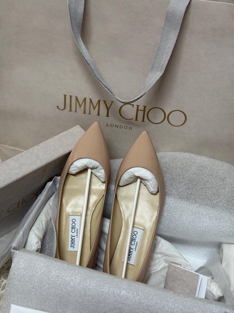 Jimmy Choo Aline Powder Pink Eu37 (Category: Flats) located in Singapore. Submitted by th_99 (Listing ID 1448724446, Image 6). Description: - Original Price at $490++ - Authentic Jimmy Choo flats - Patent leather in nude/beige - Pointed toe design - Size: EU 37 - Includes original box, dust bag, and authenticity cards - Perfect for any occasion, dress up or down.
