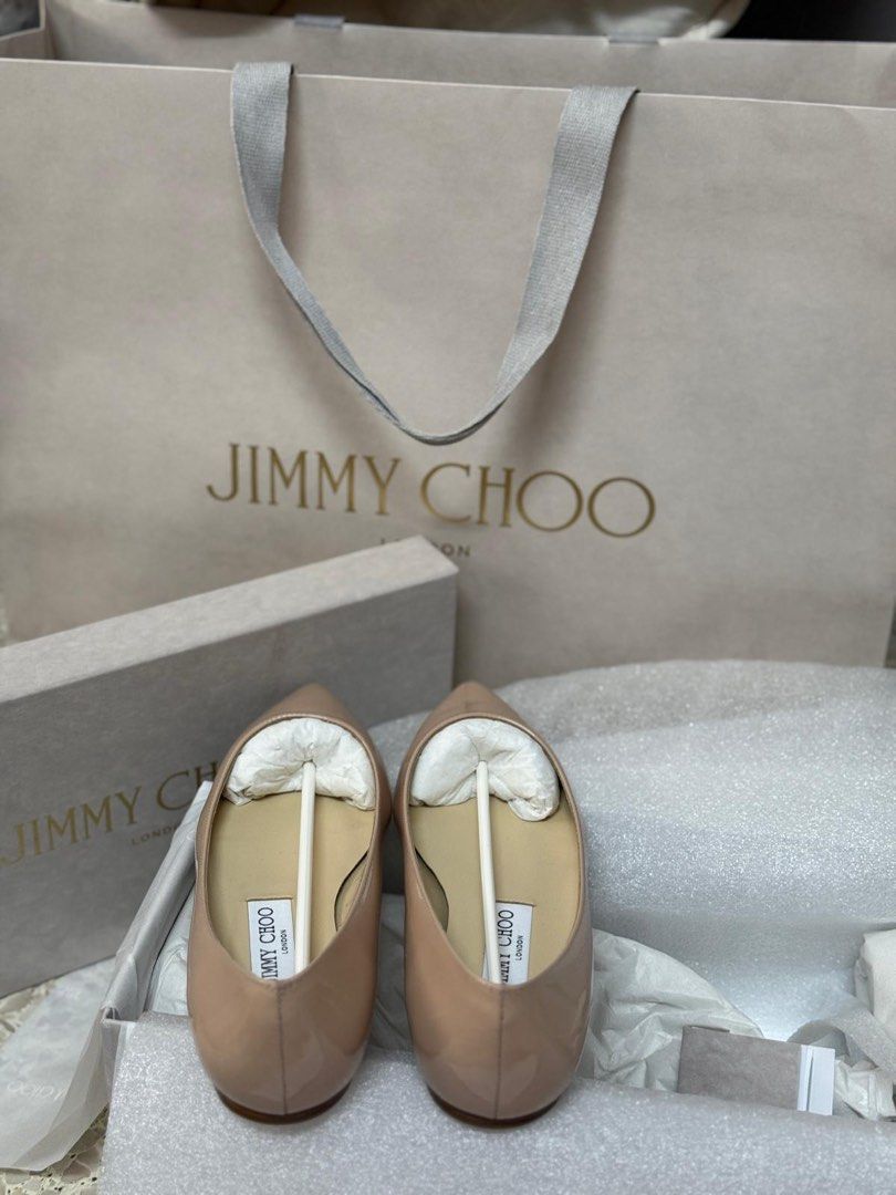 Jimmy Choo Aline Powder Pink Eu37 (Category: Flats) located in Singapore. Submitted by th_99 (Listing ID 1448724446, Image 8). Description: - Original Price at $490++ - Authentic Jimmy Choo flats - Patent leather in nude/beige - Pointed toe design - Size: EU 37 - Includes original box, dust bag, and authenticity cards - Perfect for any occasion, dress up or down.