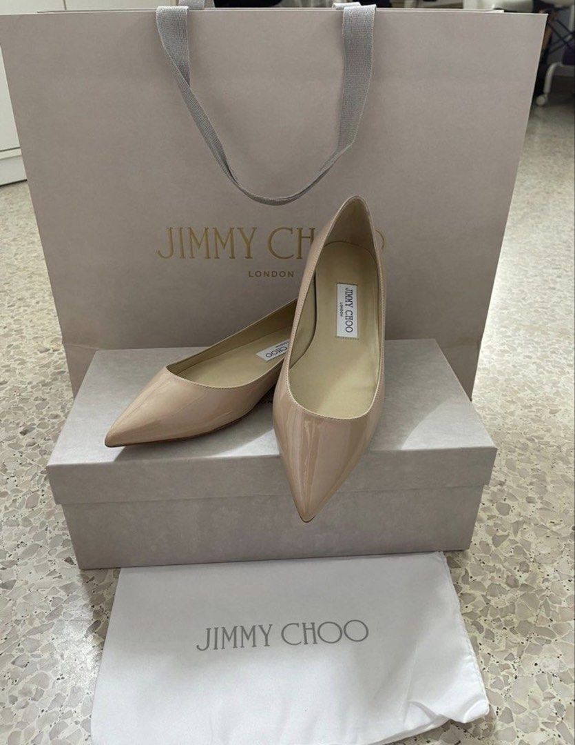 Jimmy Choo Aline Powder Pink Eu37 (Category: Flats) located in Singapore. Submitted by th_99 (Listing ID 1448724446, Image 1). Description: - Original Price at $490++ - Authentic Jimmy Choo flats - Patent leather in nude/beige - Pointed toe design - Size: EU 37 - Includes original box, dust bag, and authenticity cards - Perfect for any occasion, dress up or down.