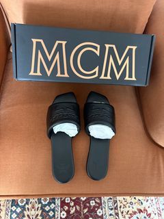 MCM slip on
