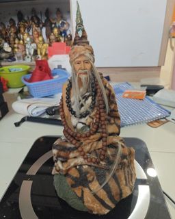 Pra Ruesi Boroma Kroo (Por Gae Dta Fai) 12-inch Bucha Statue