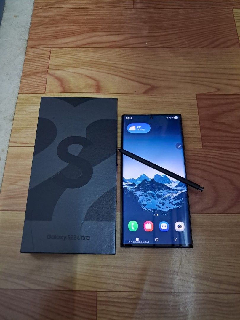 Galaxy S22 Ultra 5G 256GB Phantom Black (Category: Samsung) located in Singapore. Submitted by rejwan-161 (Listing ID 1364414993, Image 2). Description: This item very good conditions. No have any functional issue. Battery health is good..