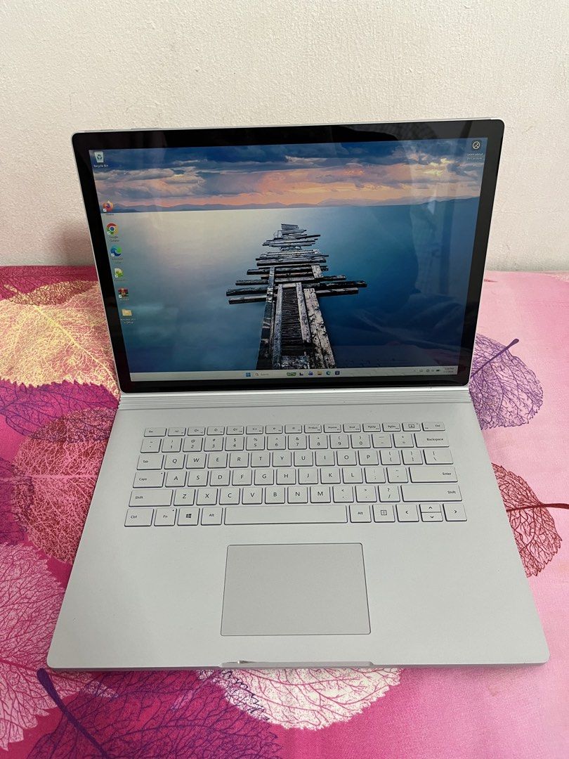 Surface Book-3 15.5 inch | i7-10th Gen | 16GB Ram & 256GB SSD | 15-inch (3240x2160) Ultra UHD Touchscreen | NVIDIA GeForce GTX 1660 6GB DDR6 Ti with Max-Q Graphics | Double Battery System | Battery Health 93% | Windows 11 Pro | MS Office 2021 installed (Category: Laptops & Notebooks) located in Singapore. Submitted by roseleetechsg (Listing ID 1447172311, Image 2). Description: <> Microsoft Surface Book-3 Detachable <> Intel Core i7-1065G7 Proces