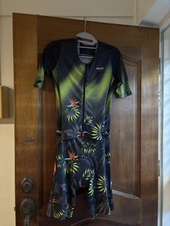 ZOOT Triathlon Suit Short Sleeve Tropical Print
