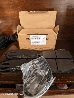 Audi Q7 front and rear brake pad with sensor