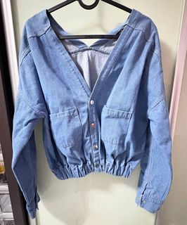 Light Wash Denim Cropped Jacket with Elastic Hem