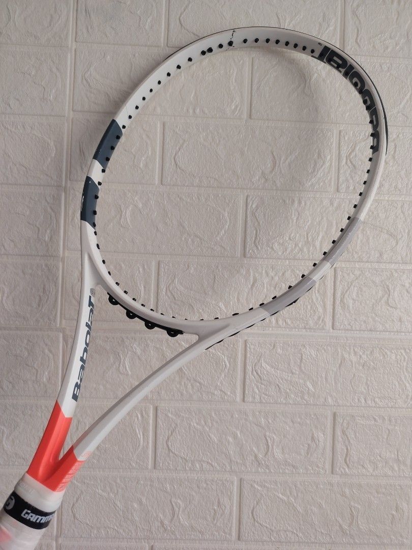 [still available] Babolat Pure Strike 98 16x19 Tennis Racket (305g) – Unstrung (Category: Racket & Ball Sports) located in Singapore. Submitted by notmarked_sold_means_available (Listing ID 1451856494, Image 3). Description: ❤️ Please don’t ask about availability — if it’s not marked as sold, it’s still available ❤️ Due to reply quota limitations, I will only respond to buyer who makes an offer ✨Unstrung Babolat Pure Strike 98 16/19 Tennis Racket