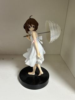 K-On! Authentic Yui Hirasawa Figure figurine with cards