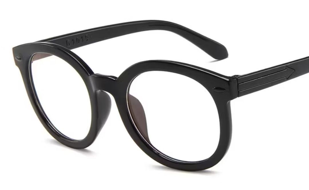 Assorted Fashion Sunglasses - Various Styles and Colour, Orange, Purple, Black, Red, Pink, Yellow, Meme Glasses, No Degree, Oval, Circle Lens, Round, Cat Eye, Geometric, Blue Light Glasses (Category: Sunglasses & Eyewear) located in Singapore. Submitted by spoingus (Listing ID 1452624229, Image 10). Description: - Assorted fashion sunglasses with various styles and colours. - Available in orange, purple, black, red, pink, and yellow. - Features u