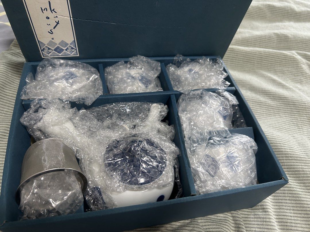 Mickey Mouse Disney Tea Set with Teapot & Cups (Category: Coffee & Tea Tableware) located in Singapore. Submitted by otmhatm (Listing ID 1452577573, Image 1). Description: Includes 1 teapot and 5 cups Comes in original box .
