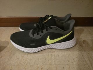 [US10.5] Nike Revolution 5 Men's Running Shoes
