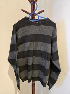 Coldwear Striped Sweater Size S