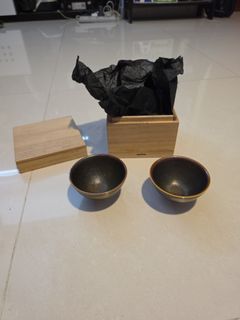 Set of 2 Ceramic Tea Cups  with Wooden Box