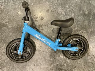 Kids balance bike