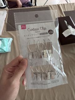 Daiso Metal Curtain Clip