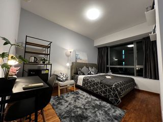Fully furnished room for rent in Simei, near Simei mrt. Full condo facilities, convenient location.