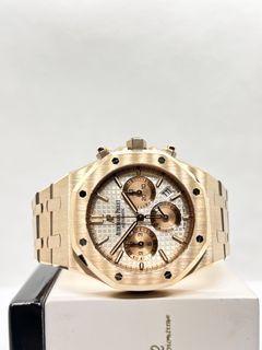 Pre Owned Audemars Piguet Royal Oak Chrono 38 26315OR White Dial Automatic Rose Gold Casing Bracelet ( Aug 20 )