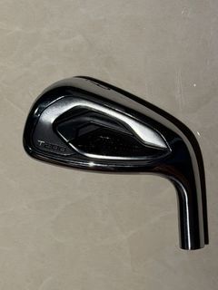 Titleist T200 9 Iron Club Head