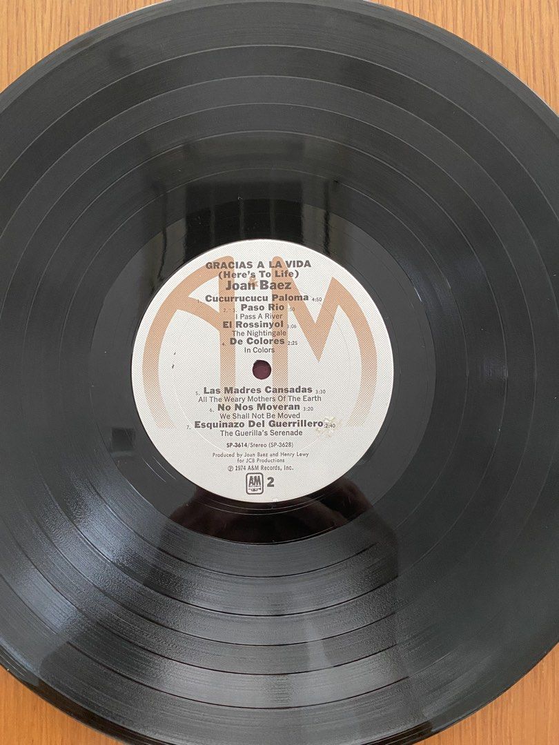 Vinyl / LP: folk - John Baez Gracias à la Vida (Here’s to life), Canadian A&M Press (Category: Vinyls) located in Singapore. Submitted by dlkchang (Listing ID 1455023195, Image 7). Description: In excellent condition. Cover is graded as Near Mint, still in shrink. Vinyl is visually and playgraded as Near Mint. Vinyl has been cleaned. .