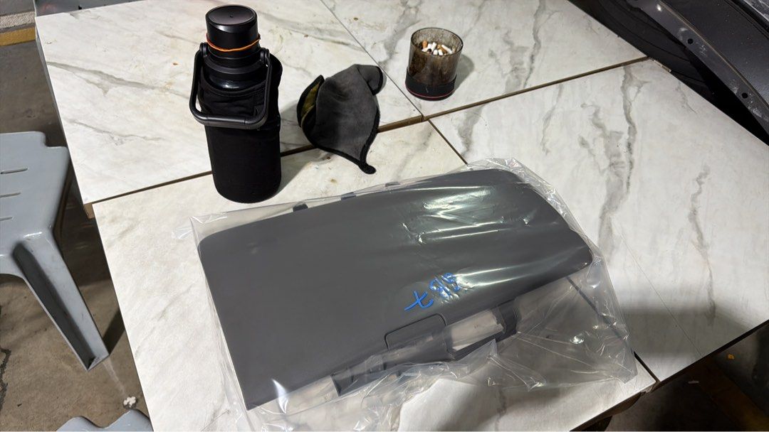 Honda freed driver glove box set (Category: Interior Styling & Trim) located in Singapore. Submitted by vtec88 (Listing ID 1455435986, Image 3). Description: Item like new Spring upward woek like new (Can send u video) New is 480 , havnt add Gst So I selling at a fair price for almost new condition Whatapps 98759408 Derek vtec88.