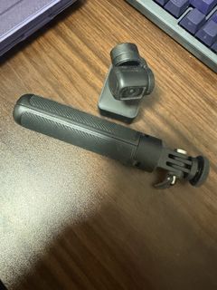 Insta360 LINK- AI powered webcam 4K with tripod