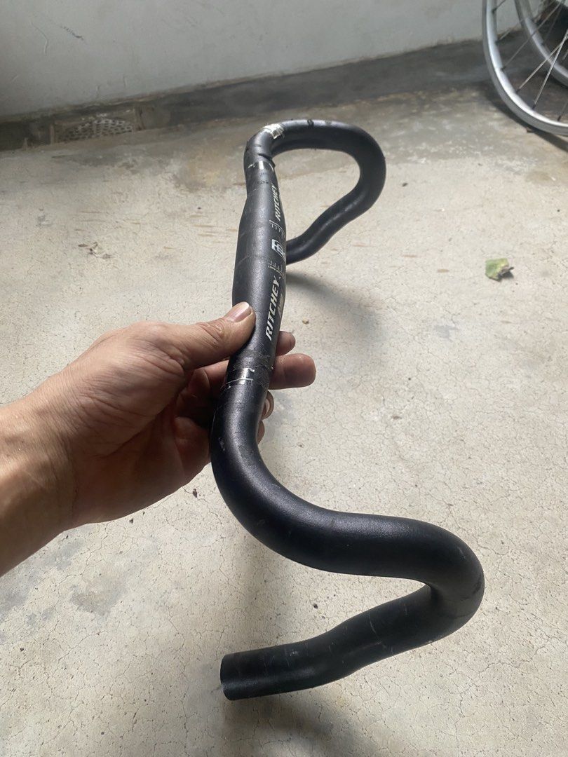 Ritchey Comp Biomax Handlebars (Category: Parts & Accessories) located in Singapore. Submitted by ahquing88 (Listing ID 1455623806, Image 4). Description: - Ritchey Comp Biomax handlebars - Black finish - Standard clamp diameter - Ideal for road bike builds or upgrades.