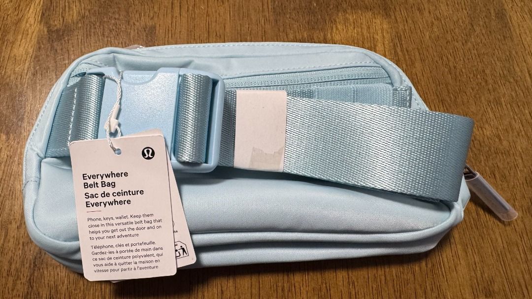 BNWT Lululemon Everywhere Belt Bag 1L in Foam Cloud/Silver (Category: Purses & Pouches) located in Singapore. Submitted by weiztay (Listing ID 1455771911, Image 1). Description: - Lululemon Everywhere Belt Bag - Zippered main compartment to secure your valuables - Interior mesh pocket for organization - Adjustable strap for a comfortable fit, tuck the excess belt bag strap into the elastic loops - Perfect for carrying essentials Bag dimensions: 1