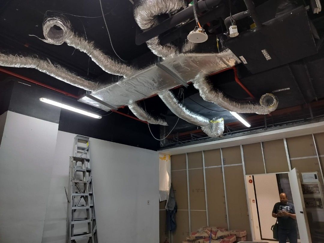 Air con installation (Category: Aircon Installation) located in Singapore. Submitted by lmscons (Listing ID 1456056714, Image 2). Description: Aircon installation.
