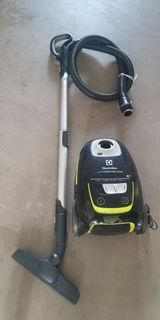 Electrolux UltraSilencer Vacuum Cleaner with Hose and Floor Head