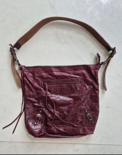 Balenciaga City Messenger Crossbody Unisex Bag in Burgundy