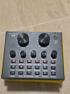 V8 Live Sound Card / Mixer